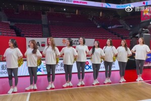 有几位颜值亮眼！中国男篮VS日本男篮，这个啦啦队水平如何？